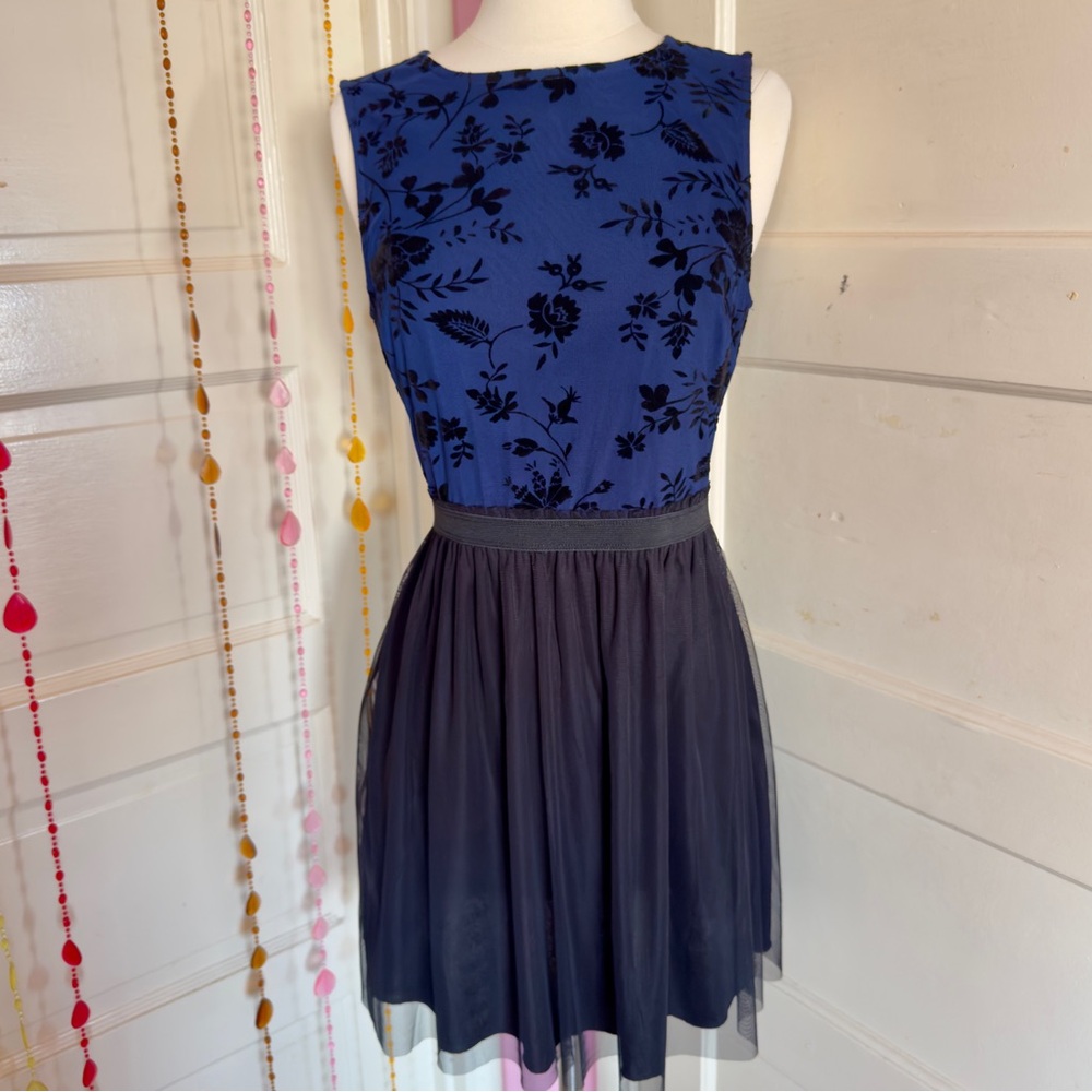Speechless Blue Black Velvet Floral Fit & Flare Dress M Tulle Party